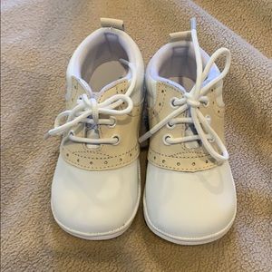 Angel Baby White and Tan Oxford Shoes